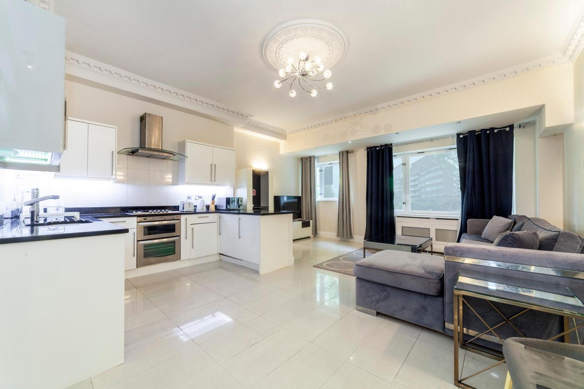 Apartament Astounding 3br Flat, 5 Min To Hyde Park *
